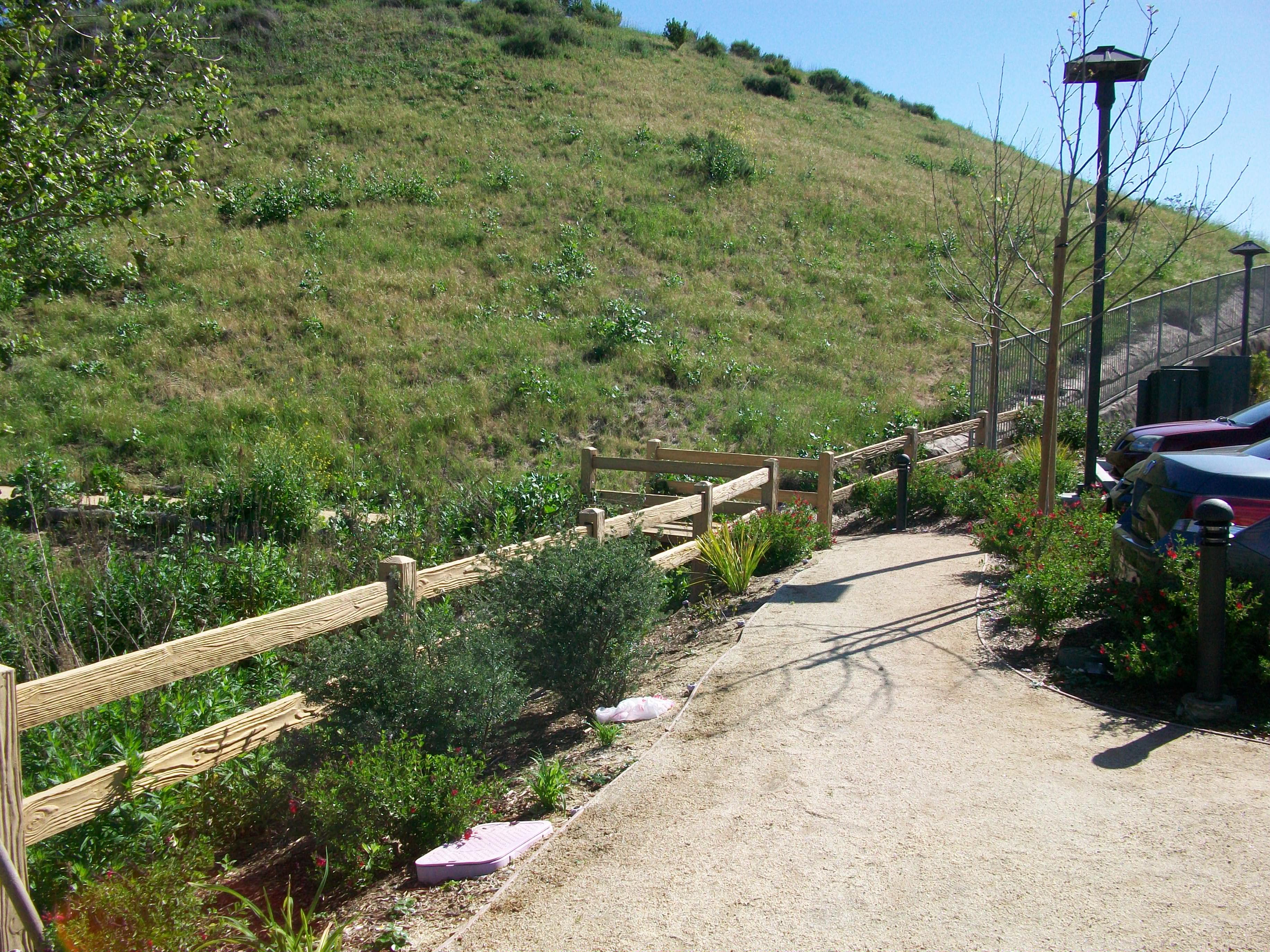 2-rail precast concrete fence