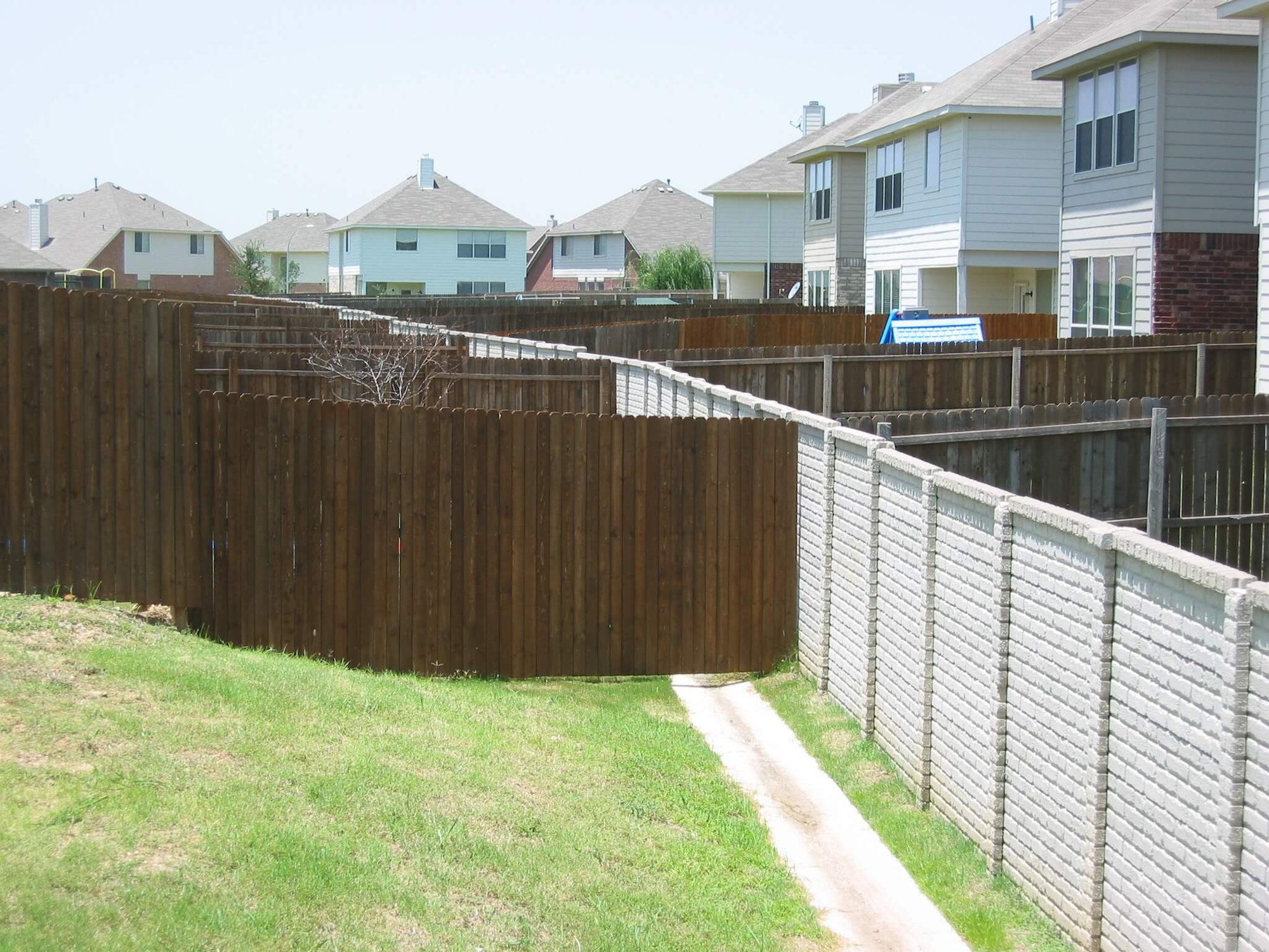OldBrick Precast Fence