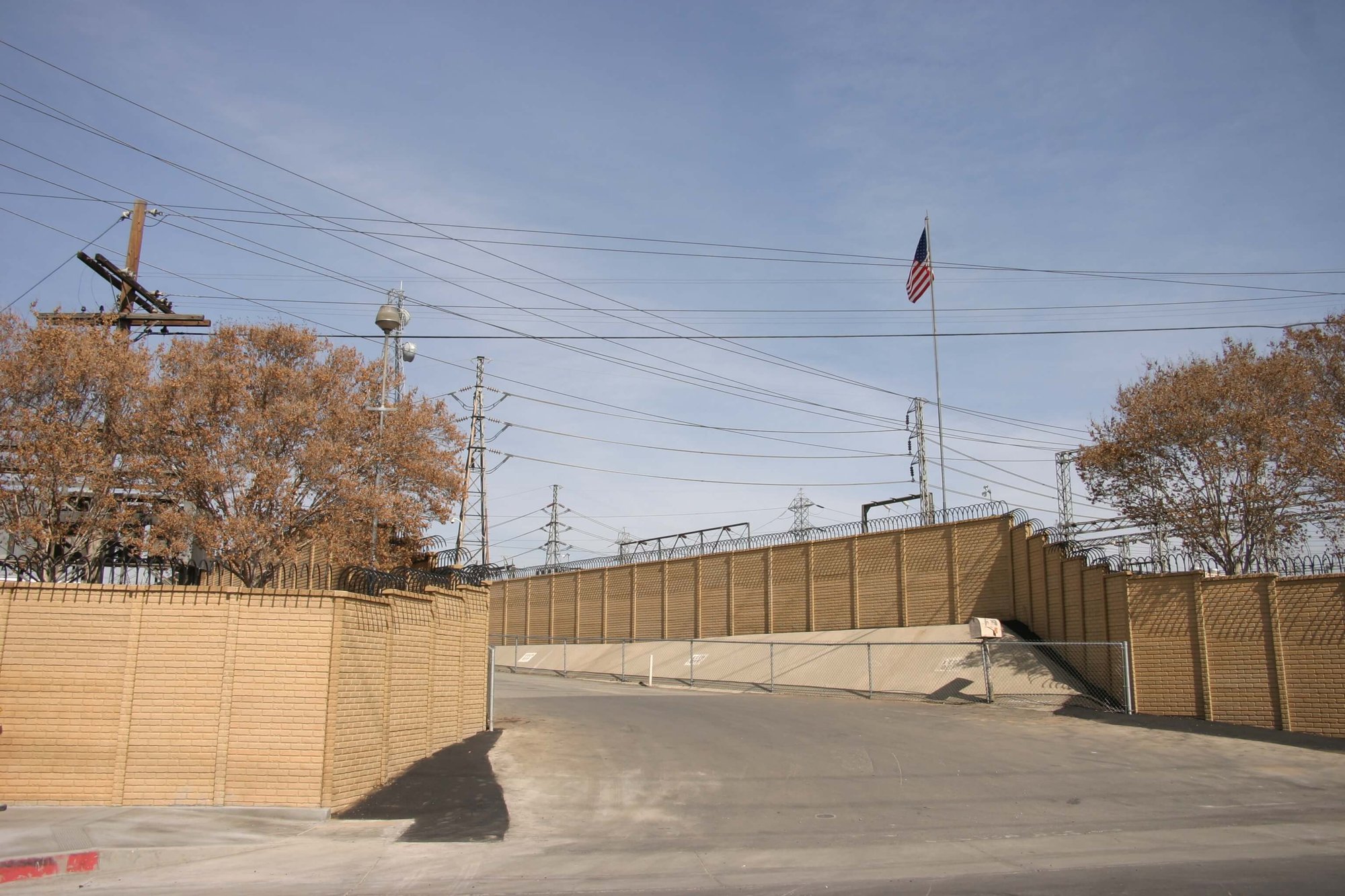 precast fence substation install
