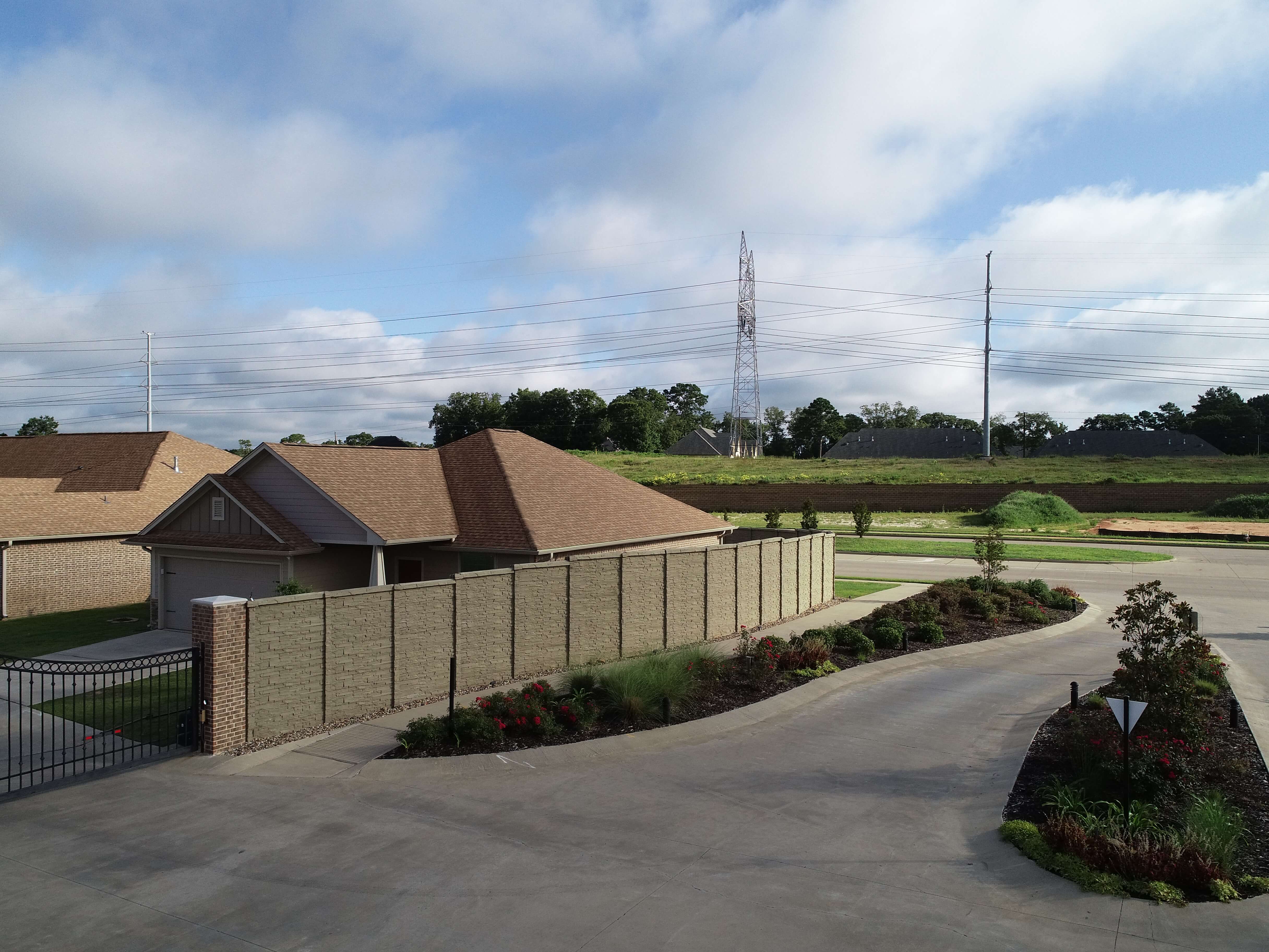 ChiselStone Precast Fence DFW