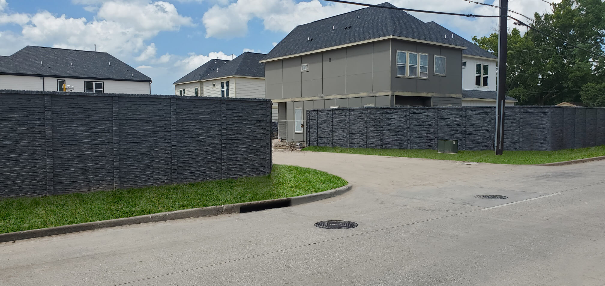 East Parker Road StackedStone concrete fence in Houston TX