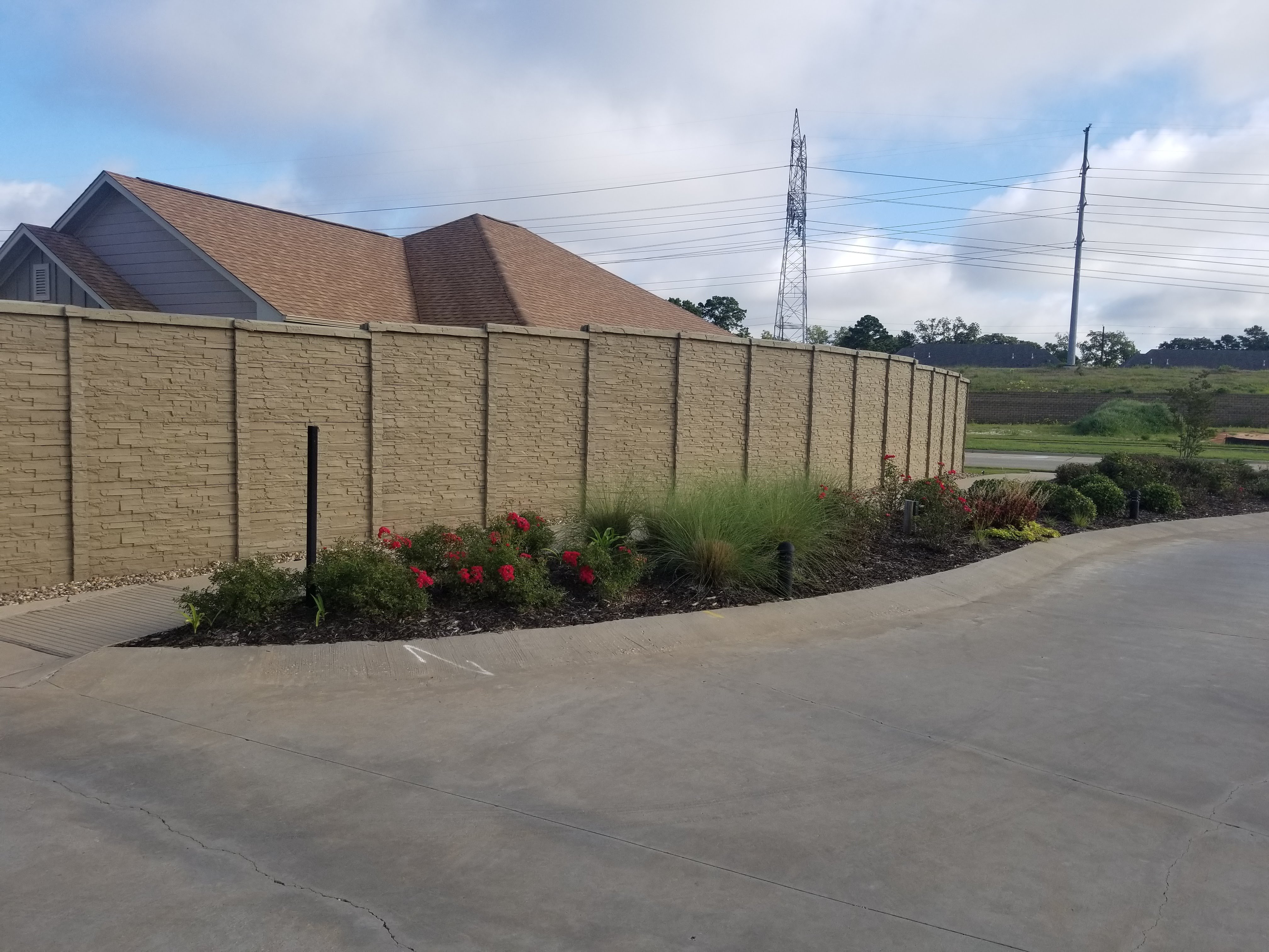 ChiselStone Precast Concrete Fence