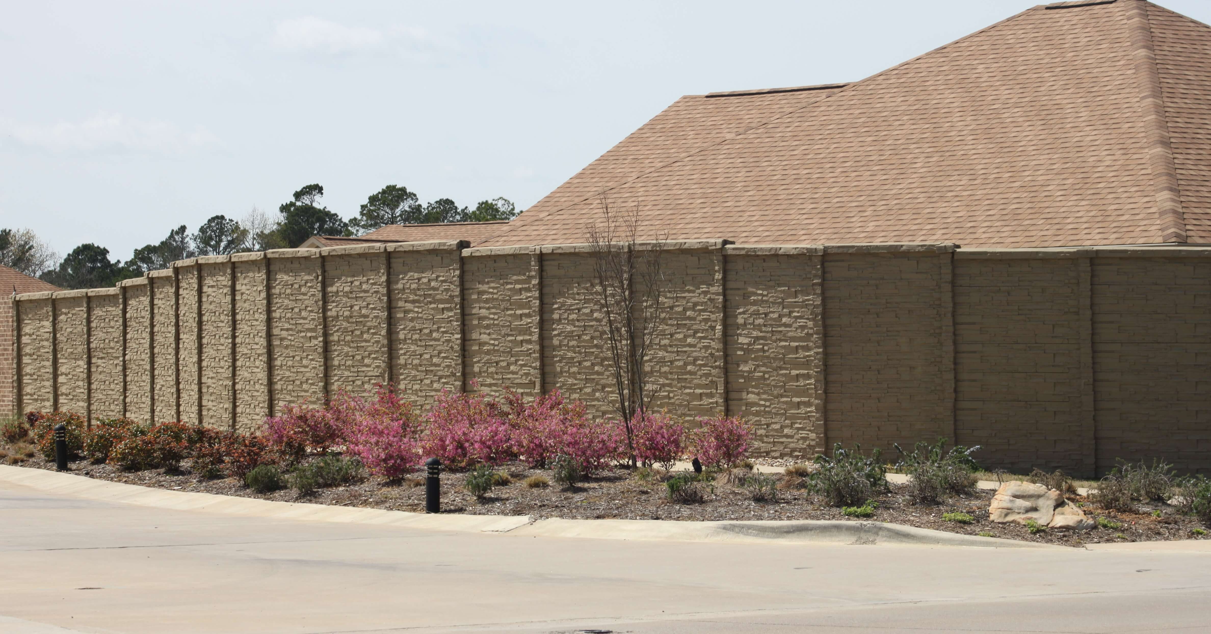 ChiselStone Precast Fence - IG